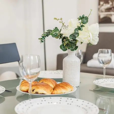 Lovely Studio Near Eiffel Tower Appartamento *